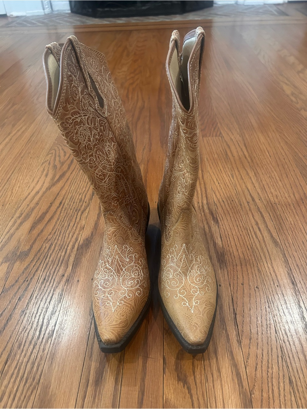 Sterling River Tan Embroidered Western Boots